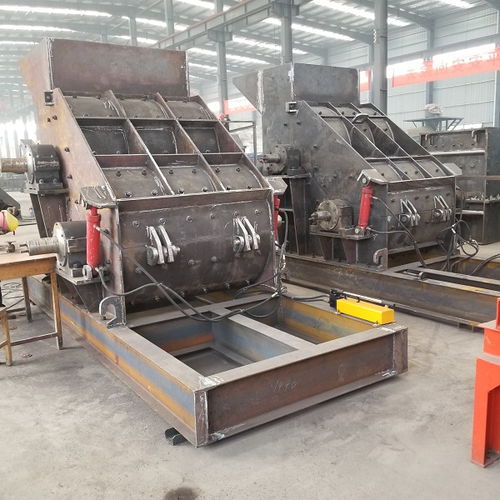 無篩底濕料粉碎機 雙轉(zhuǎn)子石料制砂機 行唐縣雙級破碎機