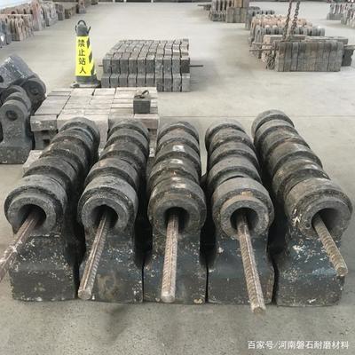 破碎機錘頭磨損嚴(yán)重該如何處理?